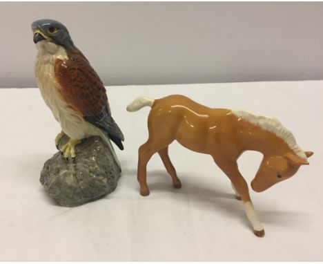 Palomino grazing model No. 946 and Kestrel Beneagles whisky decanter. 