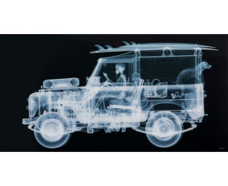 NICK VEASEY (London, 1962)."Land Rover surfer. 2018.Digital print, copy 2/25.Signed and numbered in the lower right corner.Pu