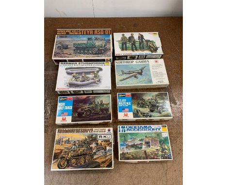 A selection of eight various army model kits to include Hasagawa, Tomy, Texaco, Fujimi, Dragon and Riko 