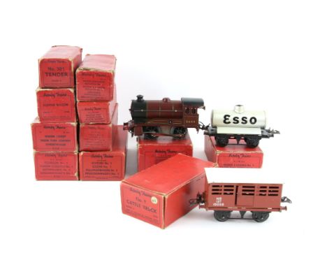 Hornby O gauge clockwork locomotive '5600' and tender, wagons and coach comprising R152 No. 1 Cattle Truck Flat Truck 42140, 