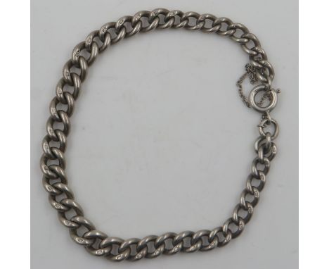Silver link bracelet with safety chain, 23g. UK P&amp;P Group 0 (£6+VAT for the first lot and £1+VAT for subsequent lots)