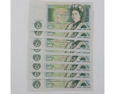 Eight Page green £1 notes, each sequential E49 167056-063, nUNC. UK P&amp;P Group 1 (£16+VAT for the first lot and £2 +VAT fo