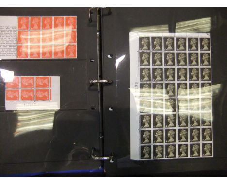 Album of mixed mint Machins, including gutter pairs and blocks. UK P&amp;P Group 2 (£20+VAT for the first lot and £4+VAT for 