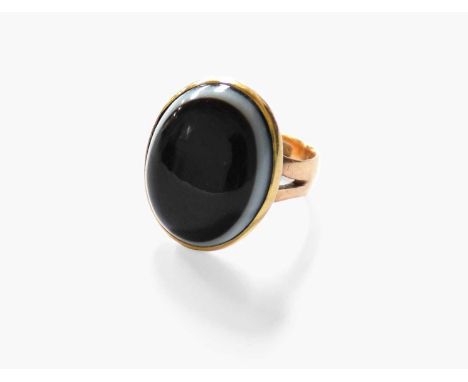 A Banded Agate Ring, indistinctly marked, finger size IGross weight 6.2 grams.