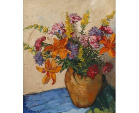 Karl Weber, BlumenstilllebenBuschnelken, Königskerze, rote Pfingstrosen, violette Dahlien und orange Lilien in bauchiger Vase