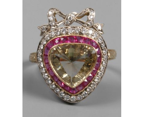 Prachtvoller Ring mit Diamant von ca. 3 ct2. Hälfte 20. Jh., Gelbgold gestempelt 18 K = 750/1000, ca. 21 mm hoher, teils durc