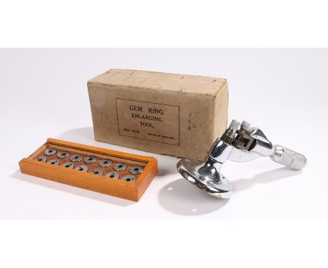 Gem ring enlarging tool and fittingsTool appears to be in good order, all fourteen fittings are present in the box