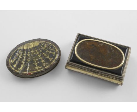 AN EARLY 18TH CENTURY OVAL SNUFF BOX. with a Verre églomisé cover (A/F), with a standaway hinge, gilt interior, unmarked c.17