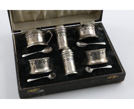 A GEORGE VI CASED CONDIMENT SET. 6 pieces, (blue glass liners), by Deakin &amp; Francis Ltd, Birmingham, 1940/41, with four c