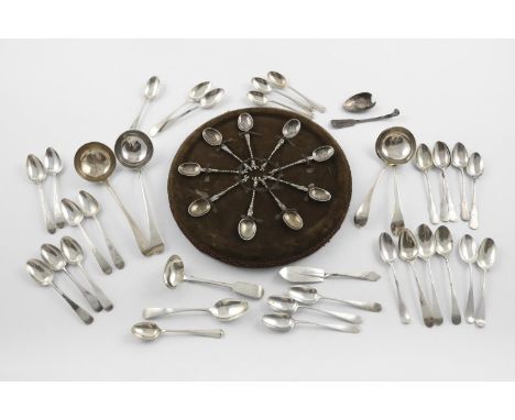 MISCELLANEOUS TEASPOONS:-. 30 teaspoons (one A/F), together with 4 sauce ladles, a butter knife, a smaller cream/sauce ladle 