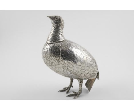 A LATE 19TH/EARLY 20TH CENTURY FIGURE OF A GROUSE. with a detachable head (partly marked) and two hinged wings, hallmarked fo