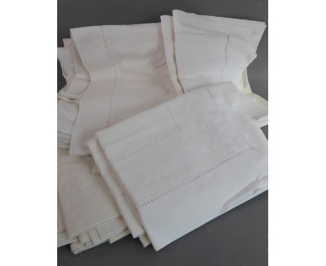 Fine quality bed linen comprising one embroidered king-size sheet, one plain king size sheet and two embroidered pillowcases 