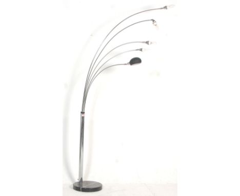 A vintage retro Italian 20th Century floor standing standard lamp having a cylindrical column with five curved arms with bulb