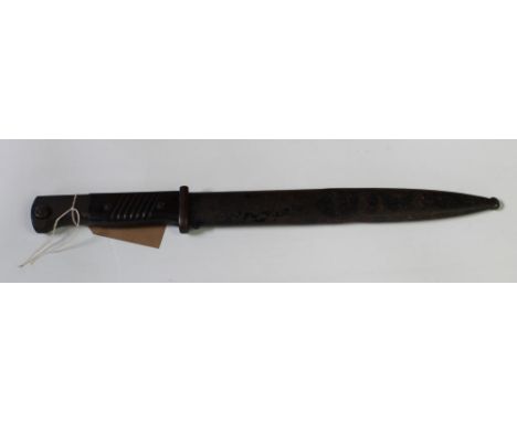 German WWII Mauser K98 bayonet with plastic grip, complete with matching original scabbard with missing frog stud. Serial no.