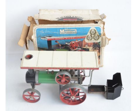 Mamod TE1A steam powered traction engine, missing accessories in fair used condition, box poor