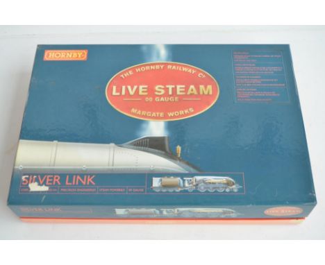 Hornby OO gauge R2367 LNER Class A4 Silver Link live steam locomotive set (please note this is the train pack version without