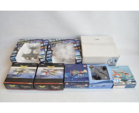 Collection of 1/48 and 1/72 scale diecast and plastic model aircraft to include The Armour Collection 1/48 P-51D Mustang (mod