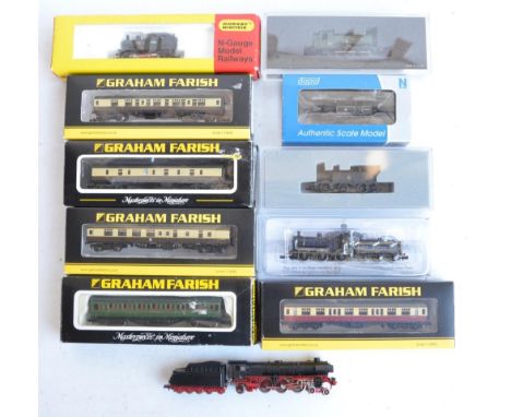 Collection of mostly boxed N gauge railway models to include an unboxed Fleischmann continental 4-6-0 steam loco (fair used c