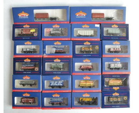 Collection of boxed OO gauge goods wagons from Bachmann, models generally in at least excellent and better little used condit