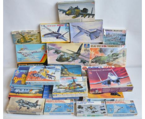 Collection of 1/72 scale plastic model kits, international/US types, please note most models without instructions, all boxes 