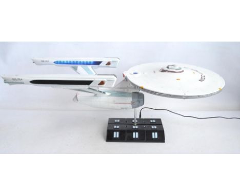 Large built up 1/350 scale USS Enterprise NCC-1701A model kit with added lighting (mains fed), model would benefit from a tho