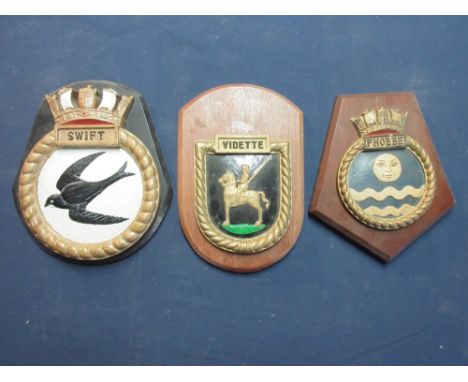 Collection of military and civilian metal and ceramic mounted wall plaques to include H.M.S. Brecon, The Rats of Tobruk Assoc