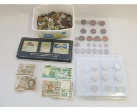 Assorted collection of British/International coins and banknotes, to inc.  87 commemorative 50ps, In Commemoration of the Apo