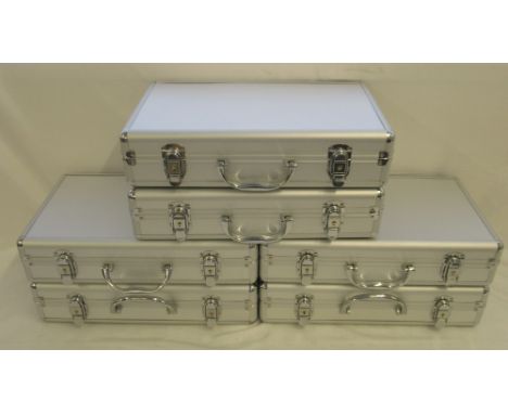 Large Impressive One owner collection of mixed International coins, from America, Britain, UAE, Greece, Honduras, Hong Kong, 