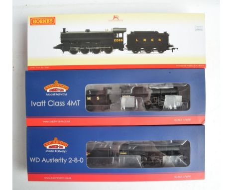 Three boxed OO gauge electric steam train models from Hornby, all black livery to include Bachmann 32-260DC WD Austerity Clas