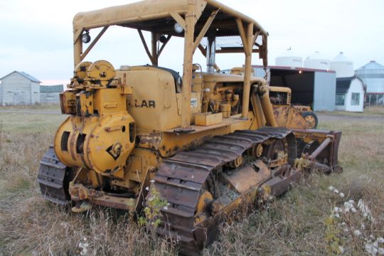 CAT D7 Crawler, 17A, pup start eng., Manual angle dozer, c/w rear hitch ...