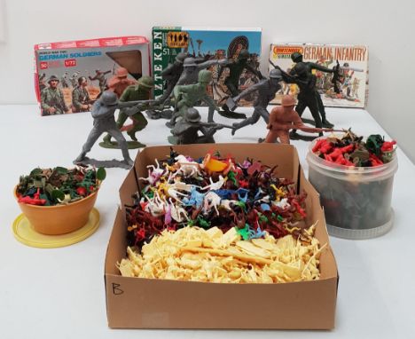 SELECTION OF PLASTIC MILITARY FIGURESincluding larger style Marx Toys soldiers (American, Scottish, German and British); boxe