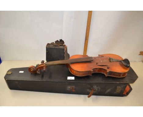Cased vintage violin (for restoration)