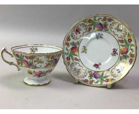 HAMMERSLEY TEA SERVICE, MID 20TH CENTURY  decorated in the Dresden Sprays pattern, comprising six cups and saucers, sugar and