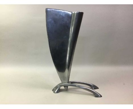 CONTEMPORARY CANDLESTICK on a tripod base34 cm high