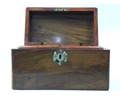 VICTORIAN WALNUT TEA CADDY, LATE 19TH CENTURY the hinged lid inlaid with a roundel in mother of pearl, opening to reveal twin