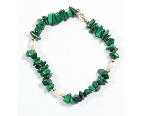 A 14k gold mounted malachite and pearl bracelet, 18cm 