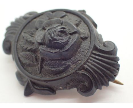 Vintage bakelite floral brooch