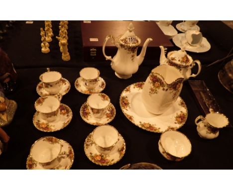 Royal Albert Old Country Roses tea / coffee set for six all first quality 1962 pattern 