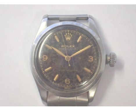 1950s Rolex Oyster Royal CONDITION REPORT: Case diameter = 3 cmThis item is not running at lotting but the hands change OK.Th