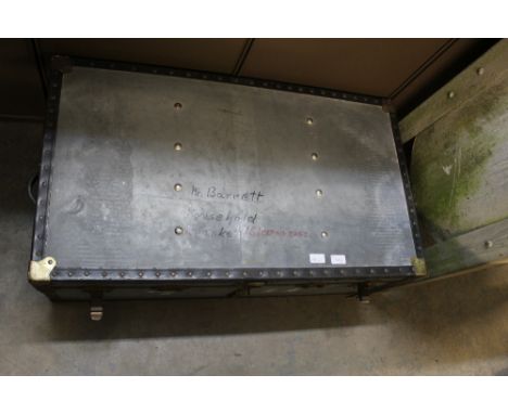 Galvanised travelling trunk