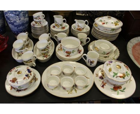 Royal Worcester Evesham dinner & tea service