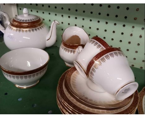 DUCHESS WINCHESTER PATTERN PART TEA SERVICE