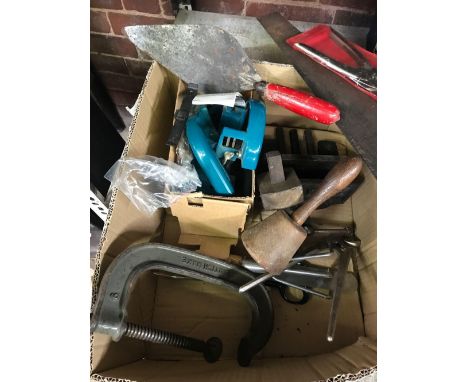 2 CARTONS OF MIXED TOOLS INCL; PANEL SAWS, G CLAMPS, RECORD NO. 50 BENCH VICE &amp; OTHER MISC TOOLS