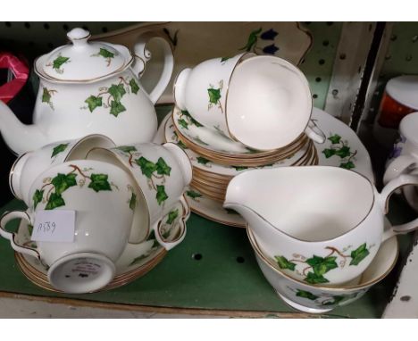 COLCLOUGH PART TEA SERVICE &amp; BOXED LLEWELYN-BOWEN ROYAL WORCESTERSHIRE COFFEE CANISTERS &amp; DENBY CUPS ETC