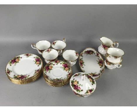 ROYAL ALBERT OLD COUNTRY ROSES TEA SERVICE