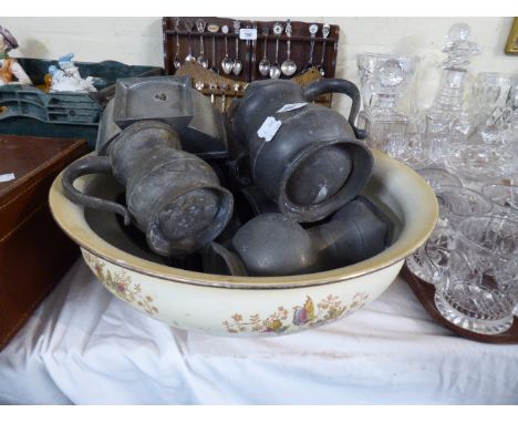 An Edwardian Ceramic Blush Ivory Wash Bowl Containing Pewter Measures and Other Items