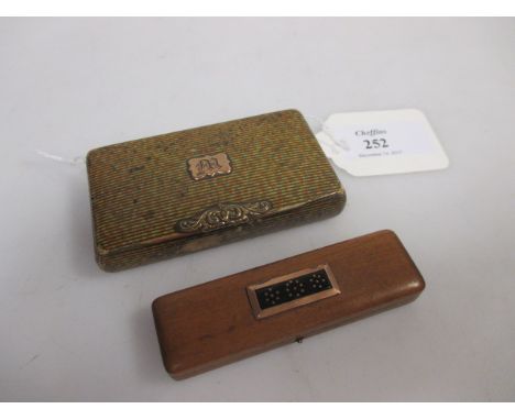 A George III toothpick case together with a Mauchline snuff box initialled 'M' (2)  