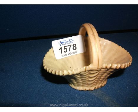 A small Royal Worcester blush posy Basket