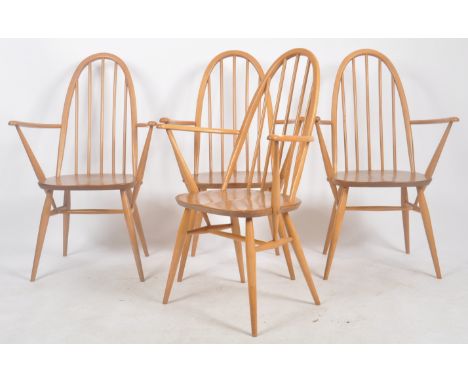 Lucian Ercolani - Ercol - Windsor Quaker Pattern - A matching set of four retro vintage 20th Century beech and elm dining car