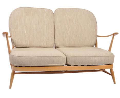 Lucian Ercolani - Ercol - Windsor - 203/3 - A retro vintage 1960s beech and elm two-seater sofa settee having raised spindle 